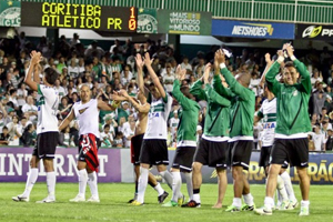 Jogo no Couto vem sendo sinônimo de vitória - expectativa é que continue hoje (Foto: Divulgação/Coritiba)