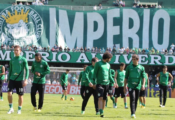 Torcedores puderam acompanhar o último treino para o Atletiba deste domingo (Foto: Divulgação/Coritiba)