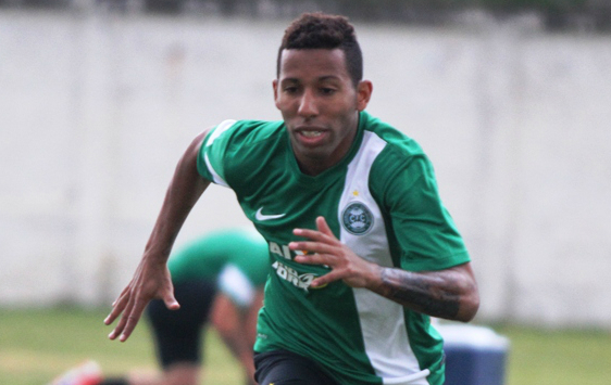 Vitor Junior é reforço coxa-branca contra o Fogão (Foto: Divulgação/Coritiba)