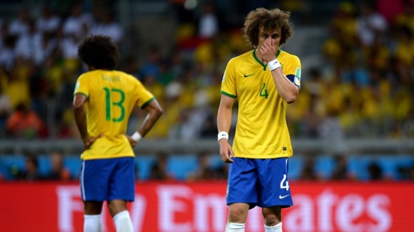 Ídolo até então, David Luiz esteve perdido contra a Alemanha