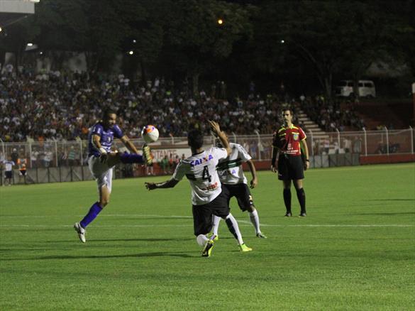 Foz foi o único a furar a defesa do Coxa na reta final de partida. (Divulgação/Coritiba)