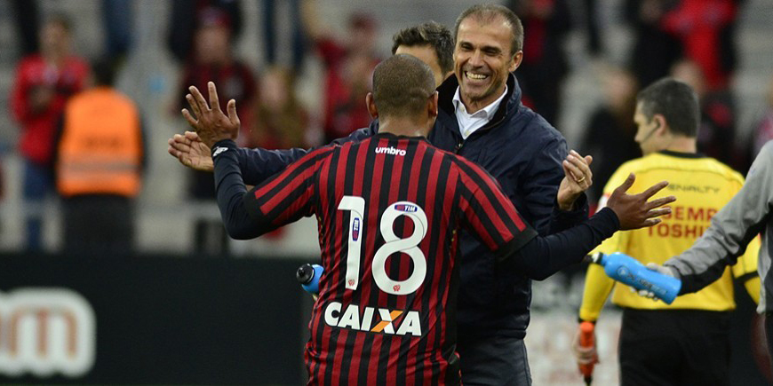 Camisa de Walter estará a venda nas lojas do Atlético. (Divulgação/Atlético)