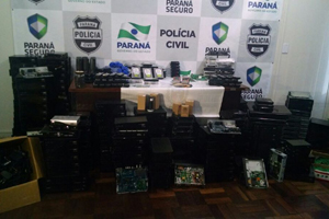 Mais de 200 decolders foram apreendidos (Foto: Antônio Nascimento - Banda B)