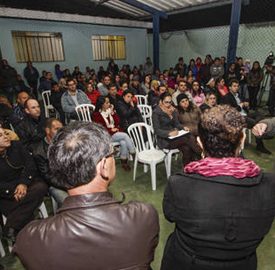 Reunião entre a Comec, representada pelo diretor de transportes, Claudio Menna Barreto e a Associação de Moradores do Bairro Santa Tereza, sobre o sistema de transporte da RMC em Colombo. Colombo, 08/07/2016. Foto: Pedro Ribas/ANPr