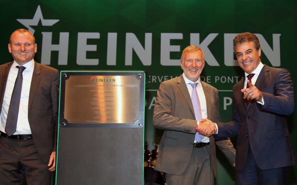 Governador Beto Richa participa da solenidade de inauguração das obras de ampliação da fábrica de cerveja Heineken, em Ponta Grossa, nos Campos Gerais. Ponta Grossa, 03/08/2016. Foto: Orlando Kissner/ANPr
