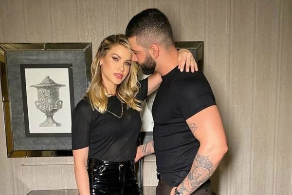 Ex atriz pornô diz que fez simpatia para casar com Gusttavo Lima