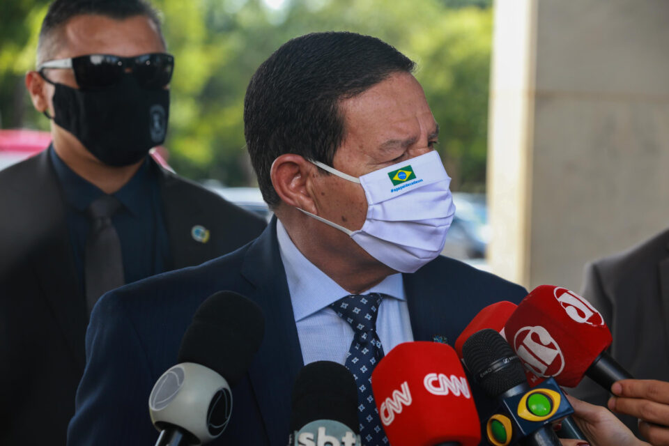 Republicanos confirma filiação de Mourão, que deve concorrer ao Senado pelo RS