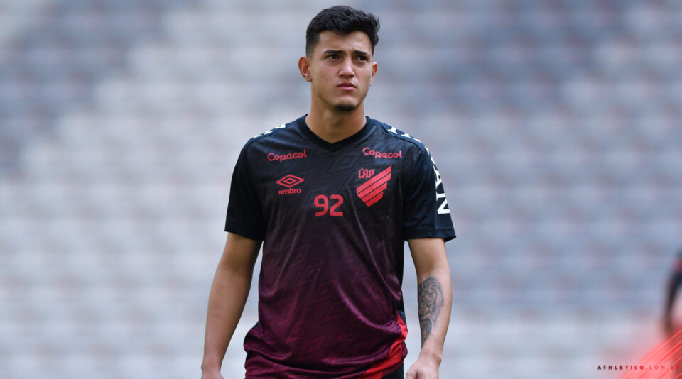 Sem Erick e Julimar, Valentim define Athletico para encarar o Coritiba