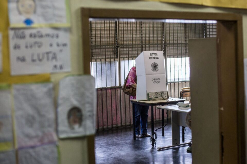 Barroso nega que TSE exigirá dos eleitores a apresentação de passaporte da vacina