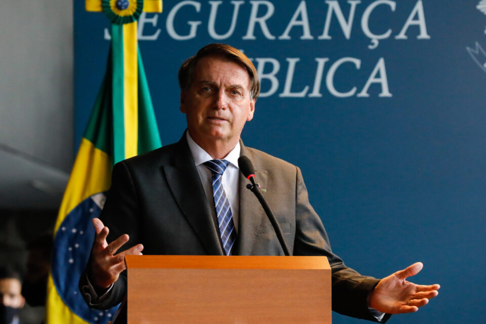 Petrobras contraria Bolsonaro e diz que não tem definição sobre redução de preço de combustíveis