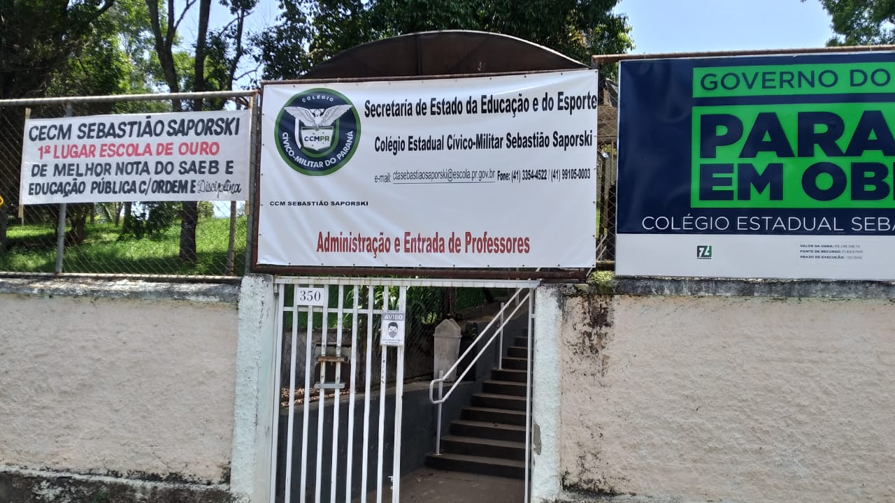 O colégio cívico-militar Sebastião Saporski em Curitiba
