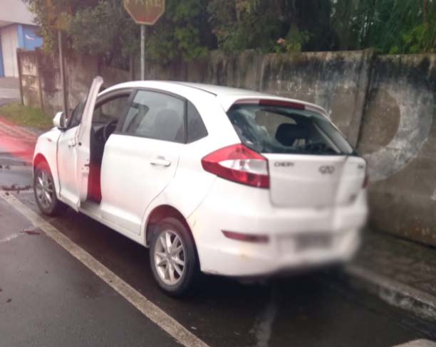 Jovem preso suspeito Quatro Barras