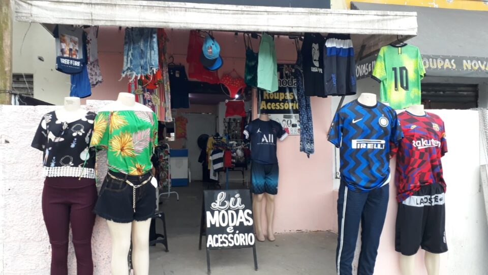 Lojista encontra cliente que pagou 10 vezes a mais por toalha e devolve o dinheiro Lojista encontra cliente que pagou 10 vezes a mais por toalha e devolve o dinheiro