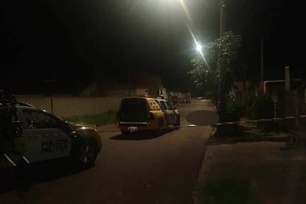 Após confraternizar com amigos, trabalhador sai de bar e é morto a facadas na RMC
