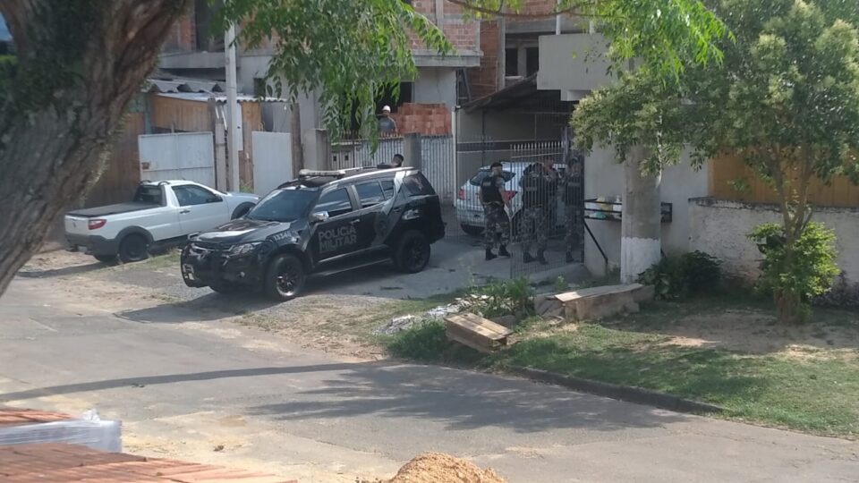 Jovem leva pensão alimentícia para filho e morre em confronto com a Rone em Curitiba