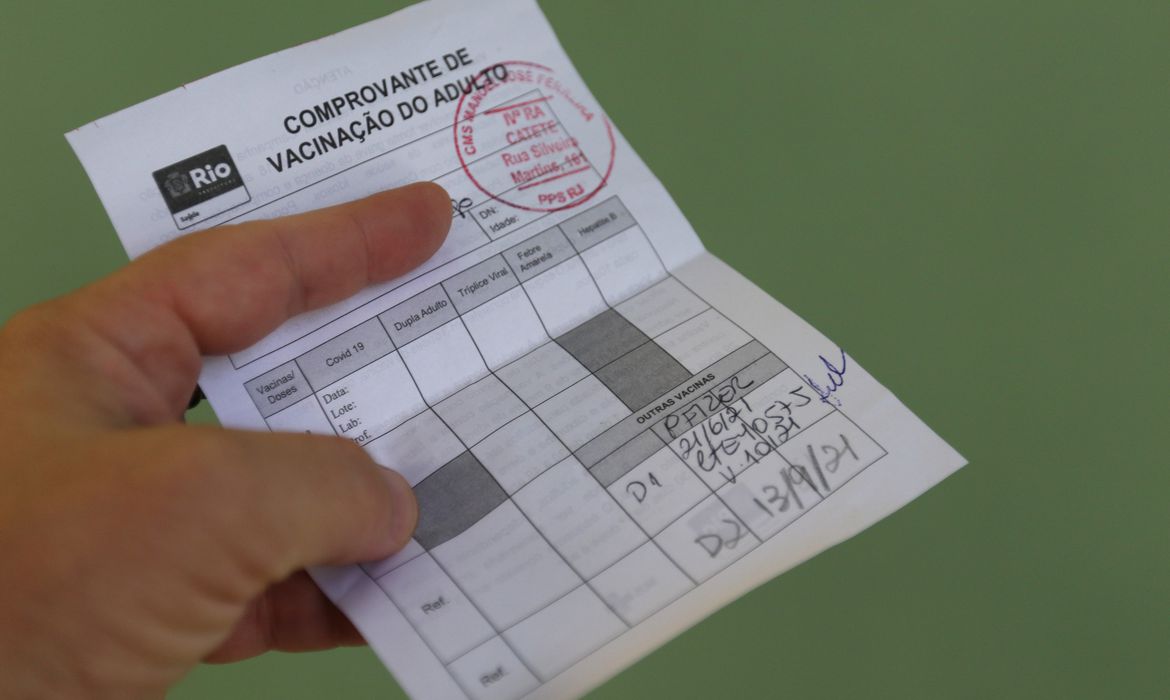 Curitiba não trabalha para implantar ‘passaporte sanitário’