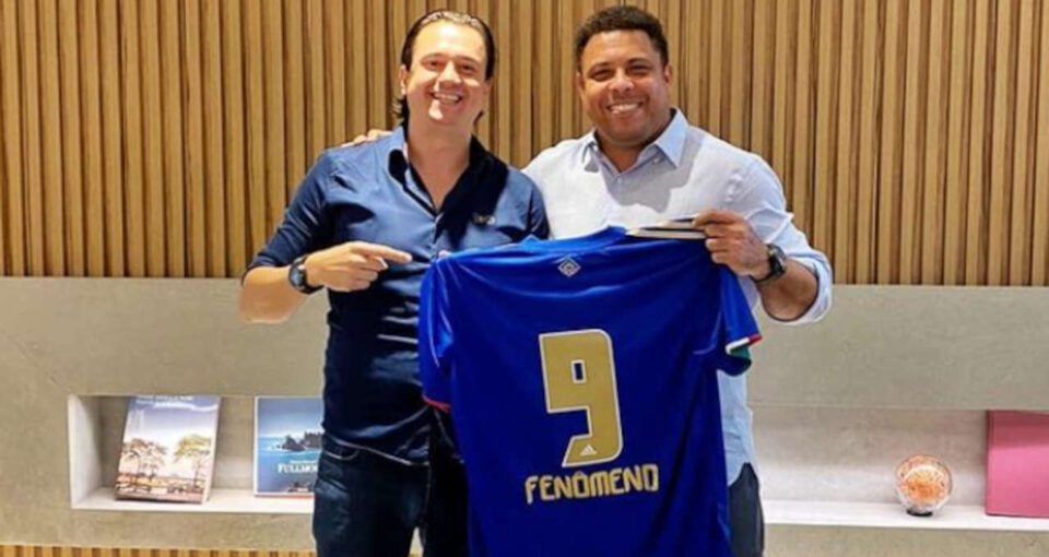 Maior venda do Brasil: Vasco firma pré-acordo de R$ 700 milhões com fundo dos EUA Maior venda do Brasil: Vasco firma pré-acordo de R$ 700 milhões com fundo dos EUA