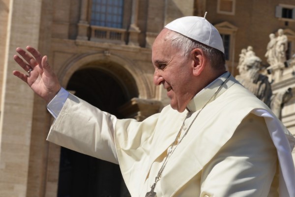 No Dia Mundial de Combate à Aids, papa pede solidariedade com vítimas