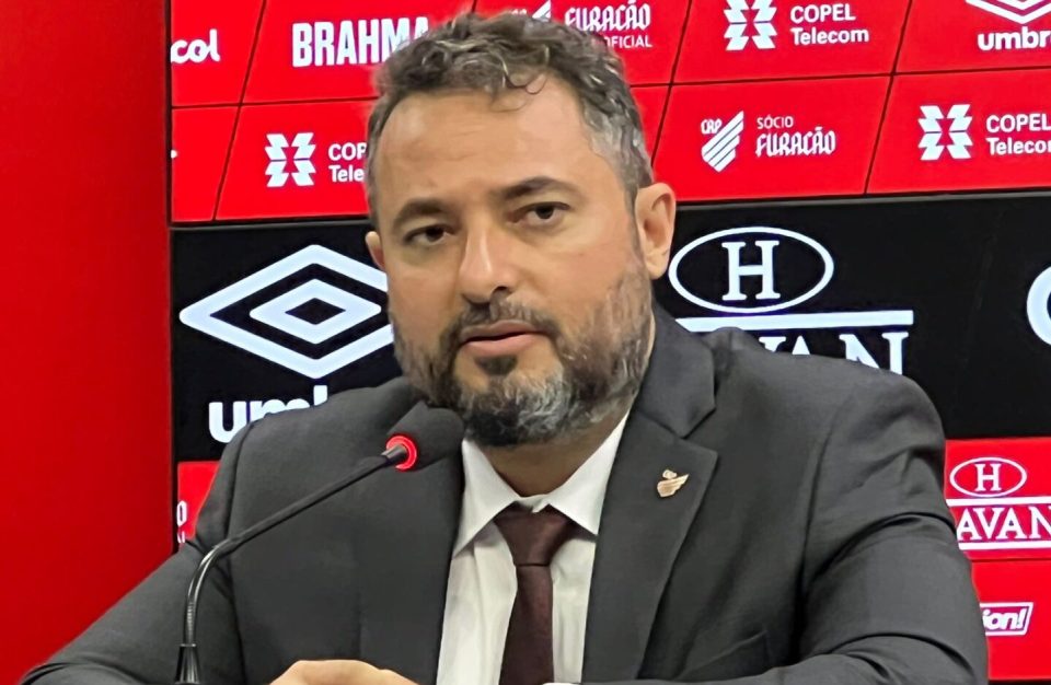 Alexandre Mattos, diretor do Athletico.
