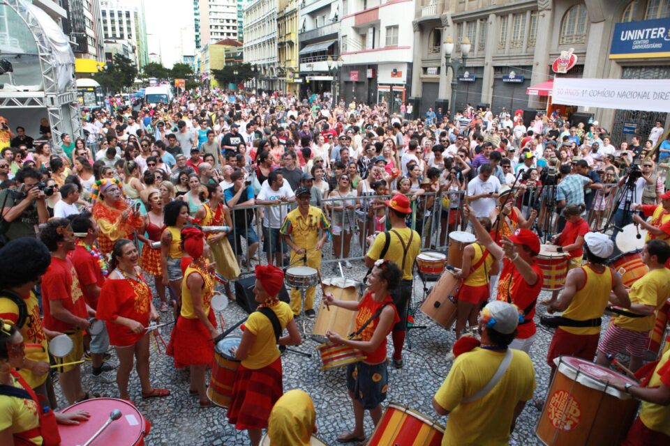 Abrabar/PR é contra Carnaval em 2022: 'errar uma vez é humano; duas é burrice', diz presidente Abrabar/PR é contra Carnaval em 2022: 'errar uma vez é humano; duas é burrice', diz presidente