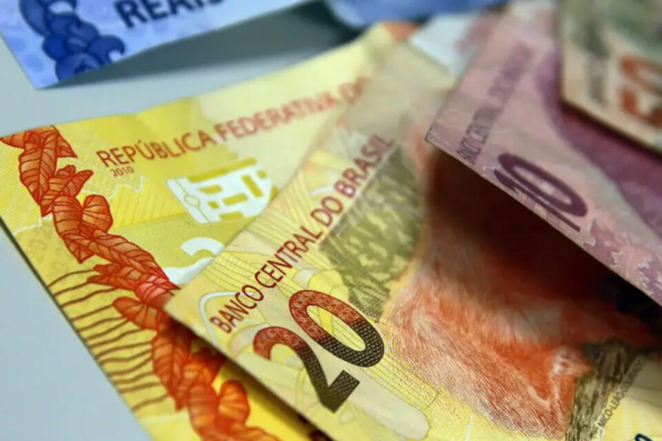 Busca explode e site para consultar dinheiro esquecido em bancos sai do ar; R$ 8 bilhões para entregar Busca explode e site para consultar dinheiro esquecido em bancos sai do ar; R$ 8 bilhões para entregar