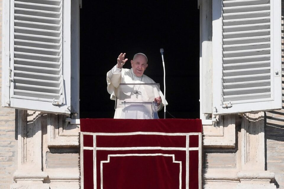 Papa Francisco reza por vítimas das chuvas e inundações no Brasil Papa Francisco reza por vítimas das chuvas e inundações no Brasil