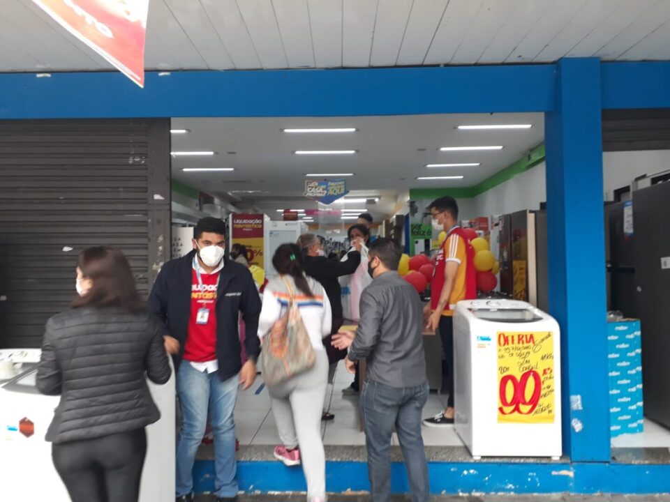 promoção 80% lojas Centro Curitiba
