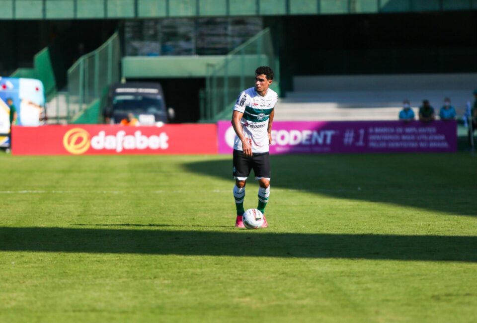 Coritiba e Athletico medem forças em 1º Atletiba com público após 21 meses Coritiba e Athletico medem forças em 1º Atletiba com público após 21 meses