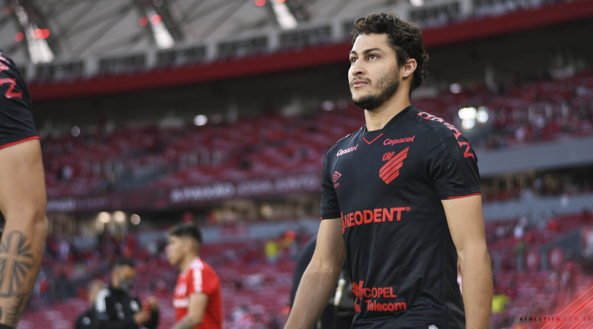 Marcinho está agora, livre no mercado. oto: Gustavo Oliveira/athletico.com.br