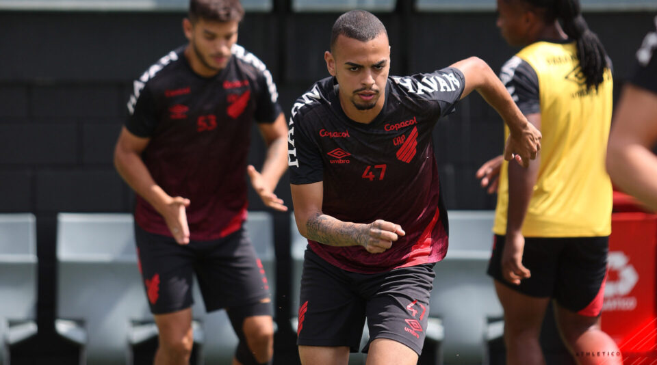 Aspirantes do Athletico voltam a campo contra o Operário de olho no G-4