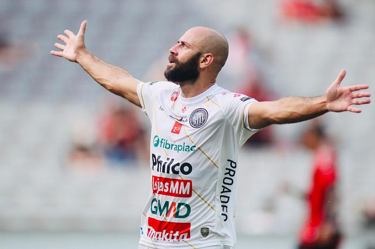 Marcelo fez dois e ajudou o Fantasma de bater mais um time da capital no Estadual