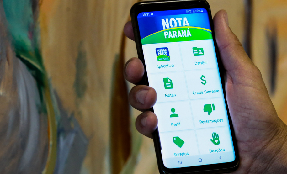 Curitibana fatura R$ 200 mil no sorteio do Nota Paraná Curitibana fatura R$ 200 mil no sorteio do Nota Paraná