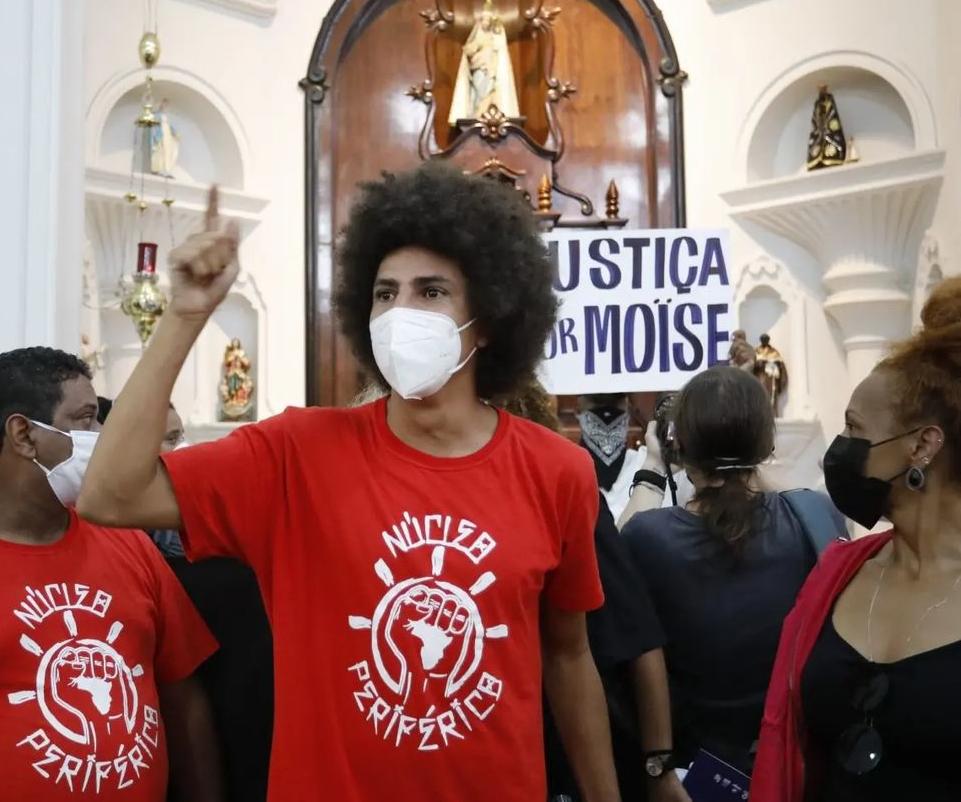 Ratinho Jr. diz que invasão de igreja foi ato de "barbaridade e ódio" sem precedentes na história do Paraná