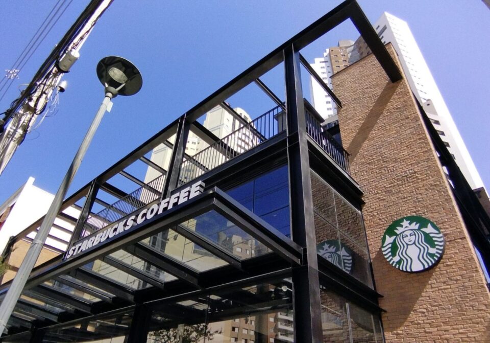 Starbucks inaugura unidade no Centro de Curitiba; é a quinta loja na cidade