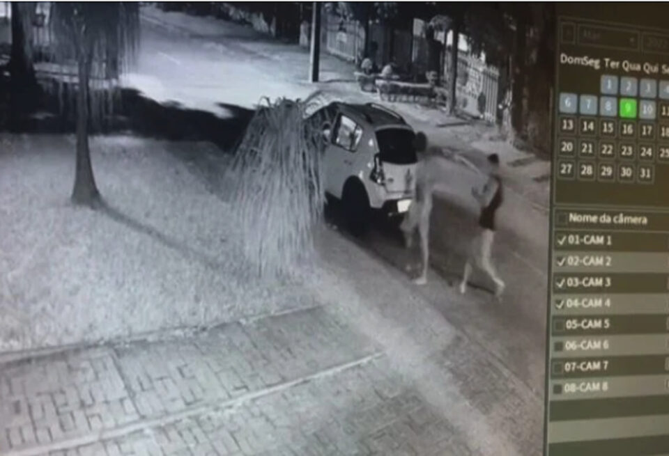 Personal que espancou morador de rua diz que mulher foi estuprada