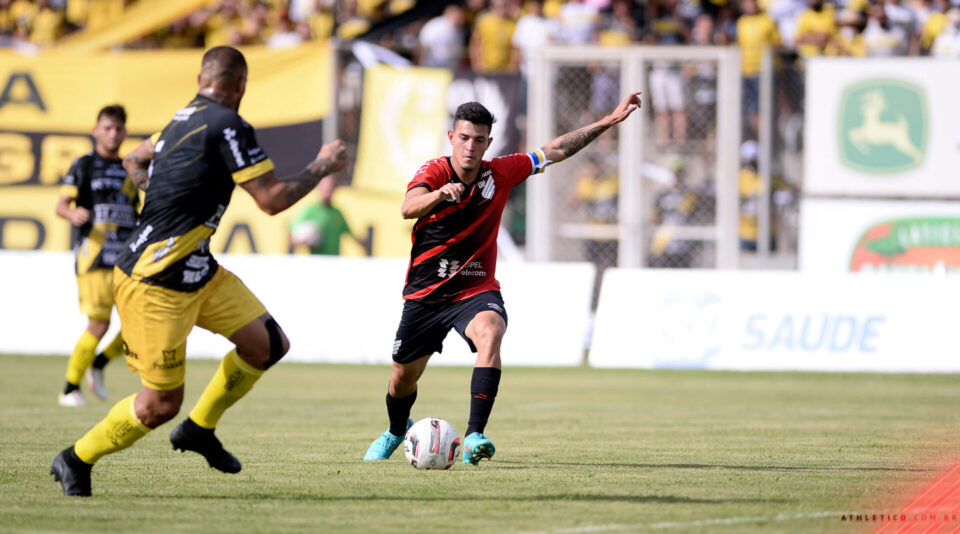 Atacante vem mostrando uma evolução com a camisa Rubro-Negra; Créditos: José Tramontin/athletico.com.br