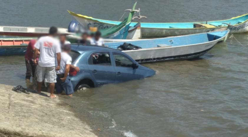 carro Guaraqueçaba