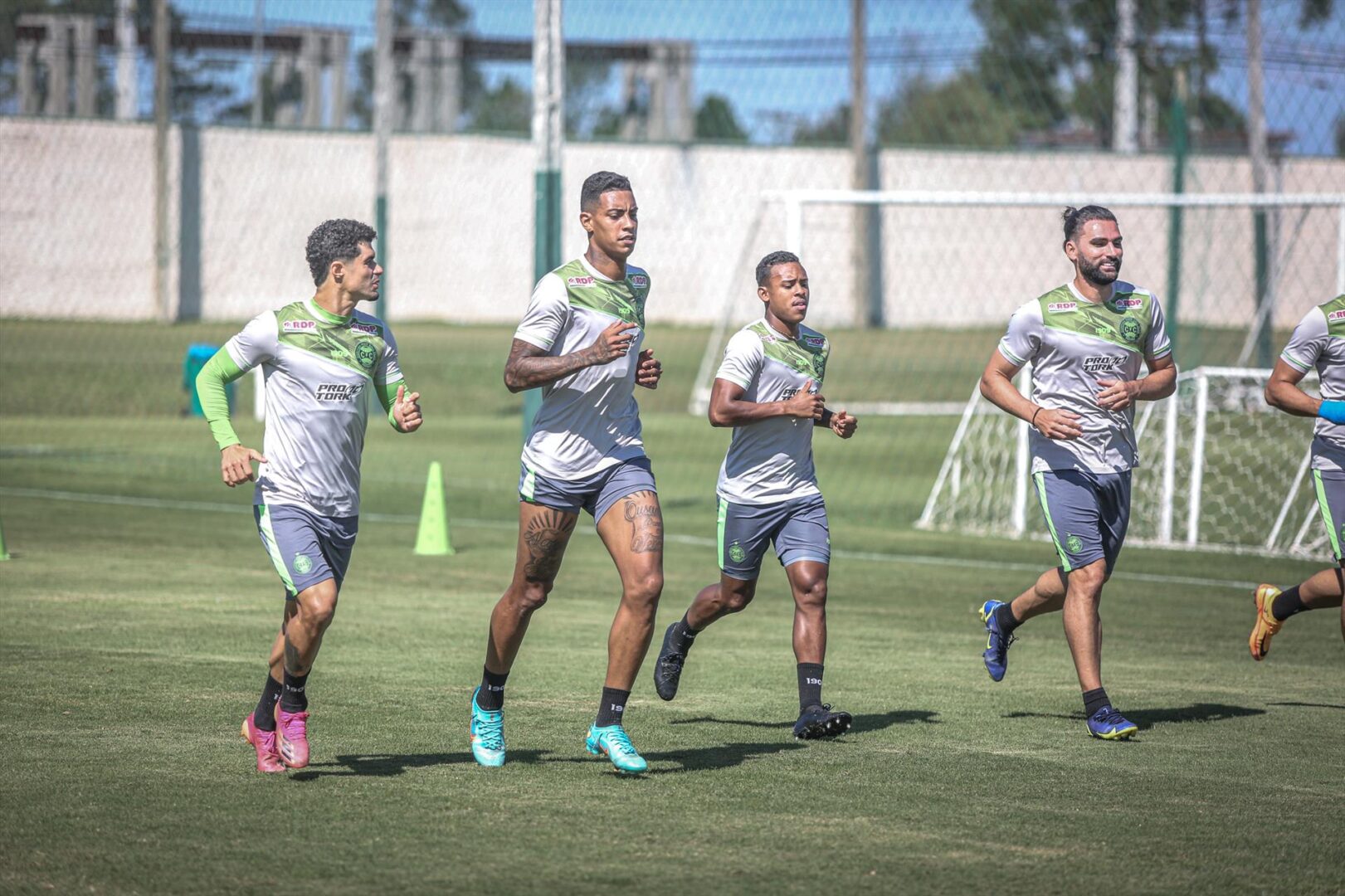 Grupo alviverde está pronto para decisão em Maringá. Foto: Felipe Dalke/Coritiba