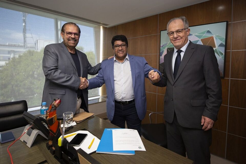 Presidente da FPF Hélio Cury assume interinamente o comando da CBF