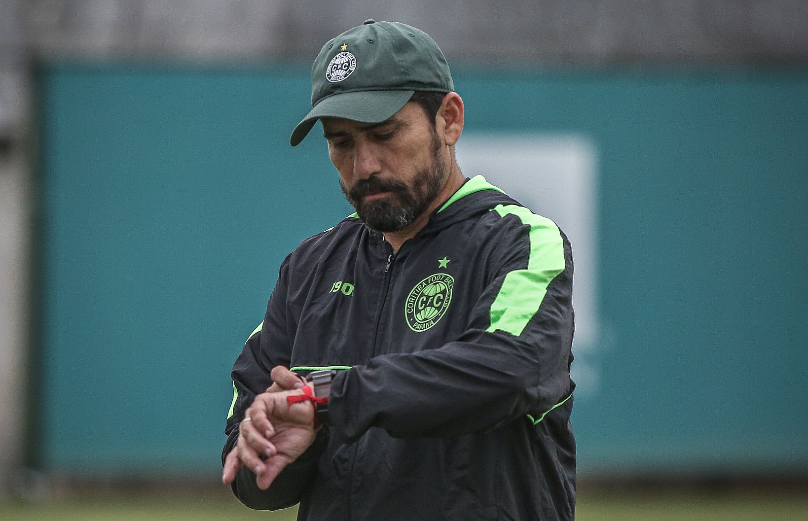 Técnico do Verdão quer título para ficar satisfeito. Foto: Divulgação/Coritiba