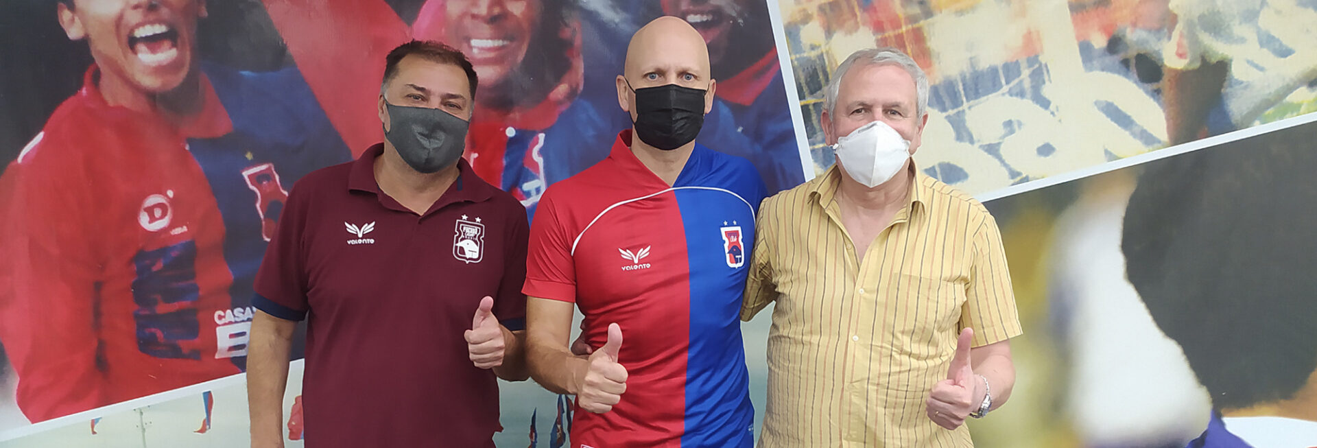 Omar Feitosa ao lado do presidente do Paraná Clube, Rubens Ferreira. Foto: Paraná