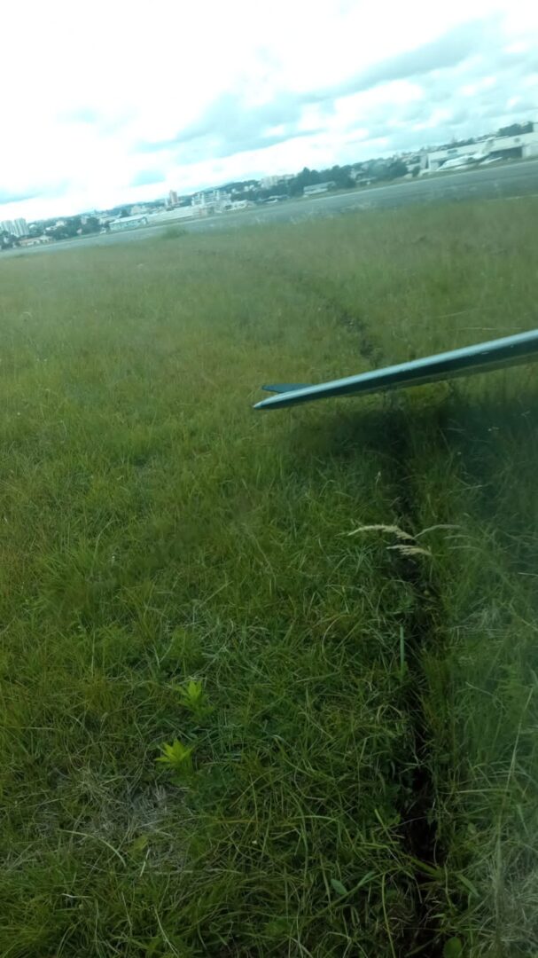 Avião que saiu de pista no Aeroporto do Bacacheri era ocupado por comandante da PM e voltava de Guarapuava