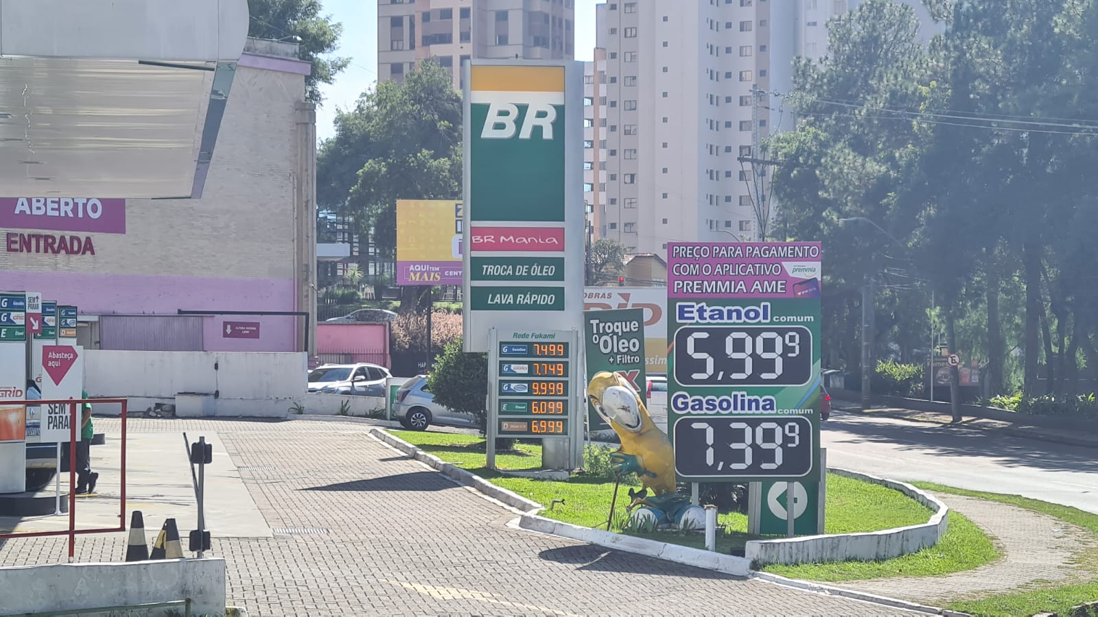 Procon confirma gasolina mais cara em Curitiba em relação a outras cidades do interior e investiga possíveis abusos
