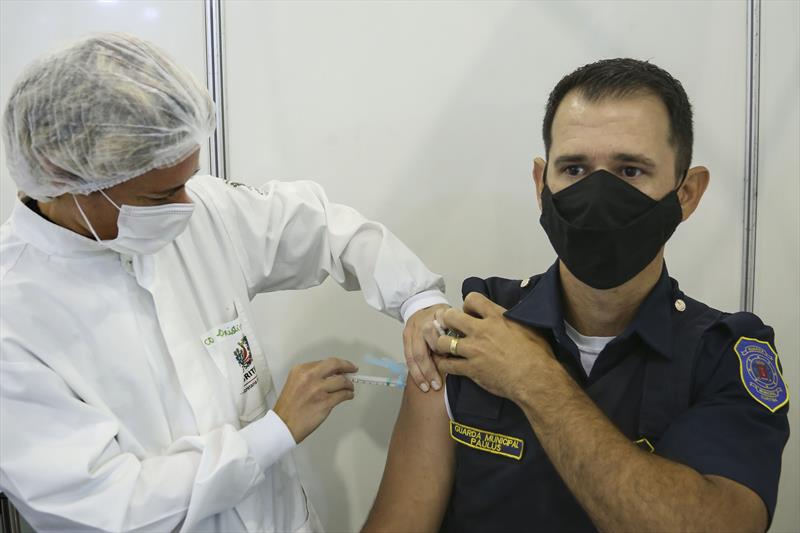 vacina agentes de segurança curitiba