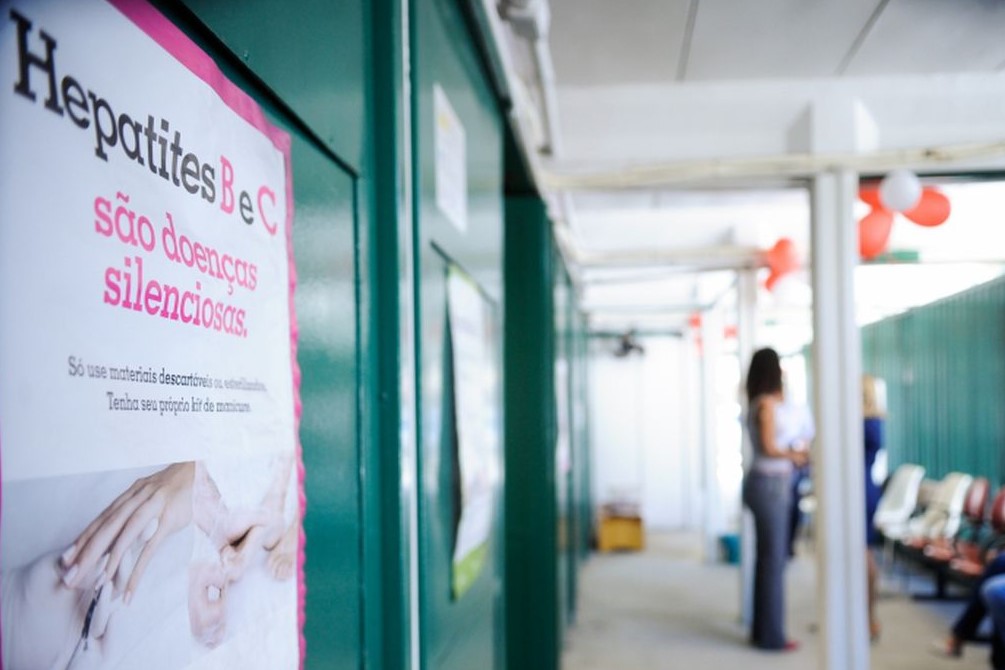 Brasil investiga sete casos suspeitos de hepatite misteriosa, três deles no Paraná