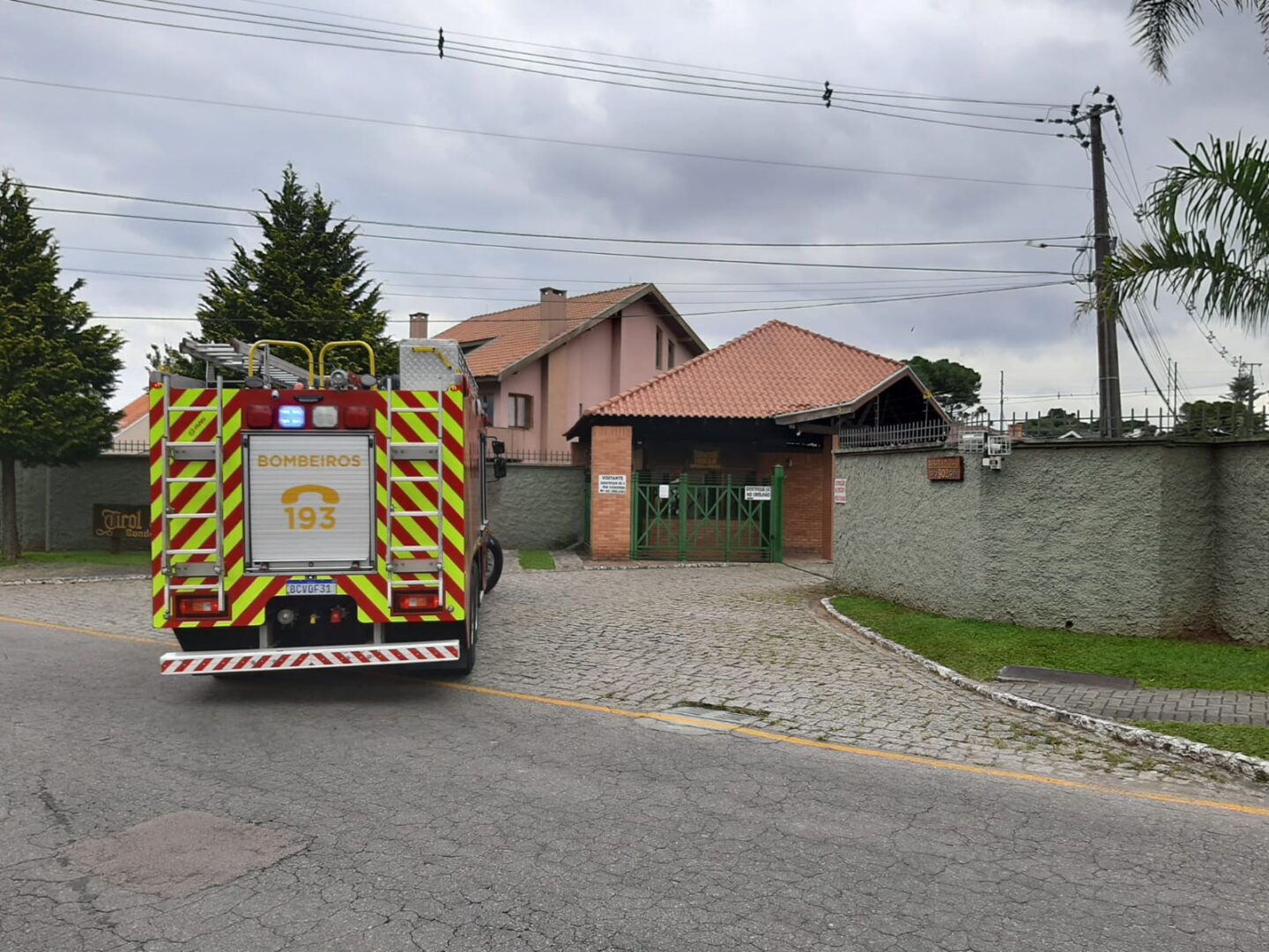 incêndio imóvel em condomínio de alto padrão