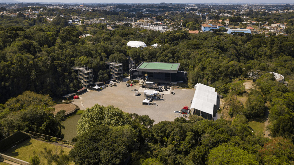 pedreira paulo leminski show gorillaz em Curitiba