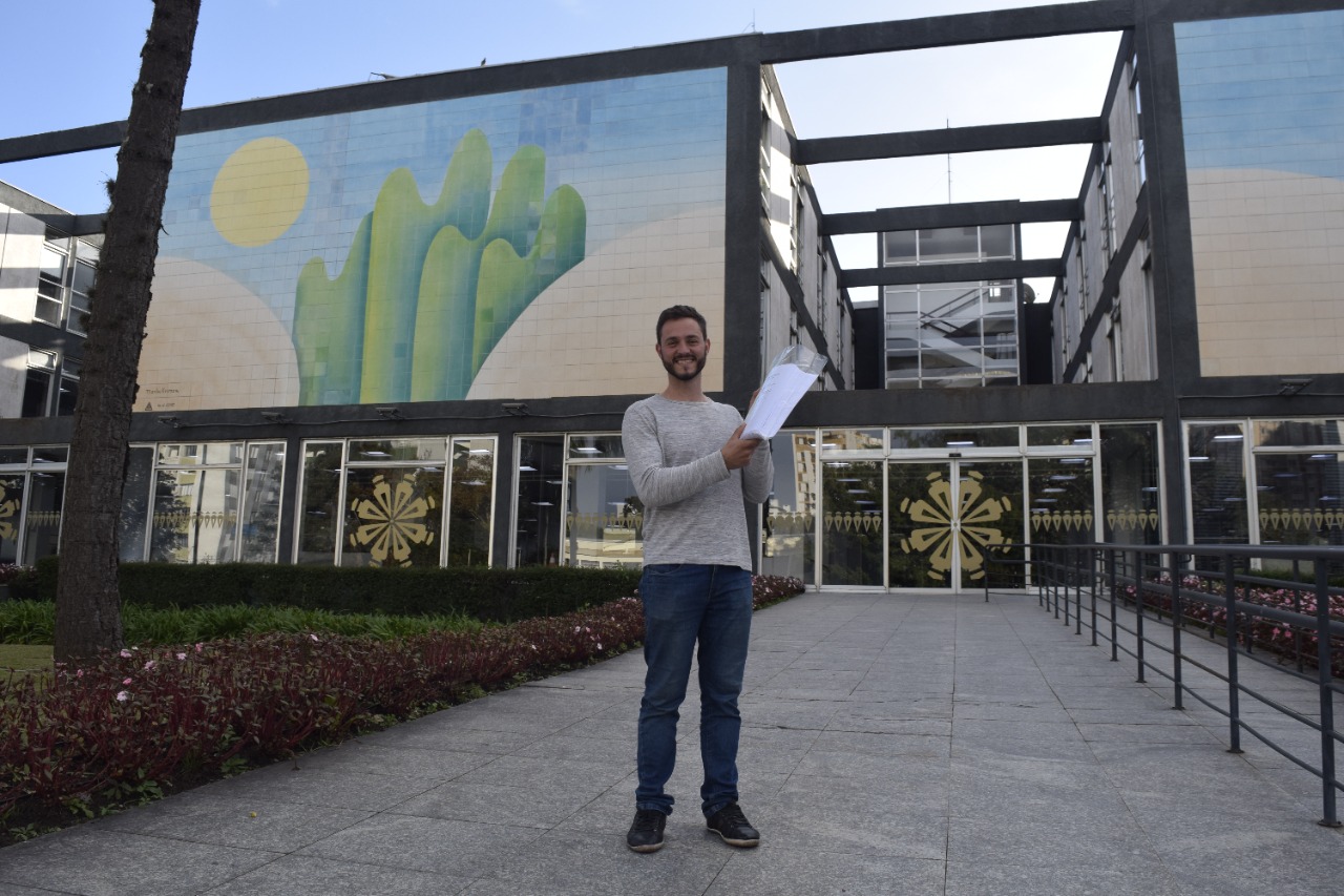 Documento com mais de 7.500 assinaturas pede a presença psicossocial no ensino público municipal