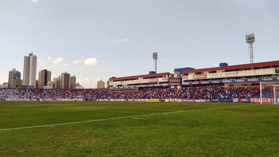 Vila Capanema, estádio do Paraná Clube