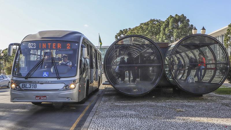 ônibus curitiba estação tubo